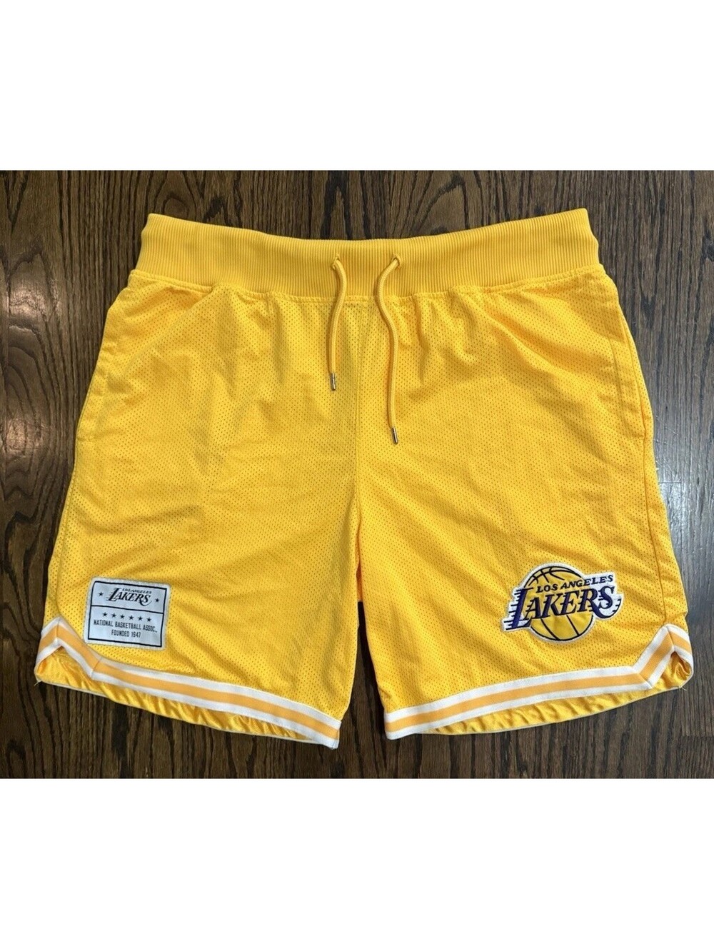 NBA L.A. Lakers Basketball Shorts Men’s XL Drawstring Embroidered Logo Kobe